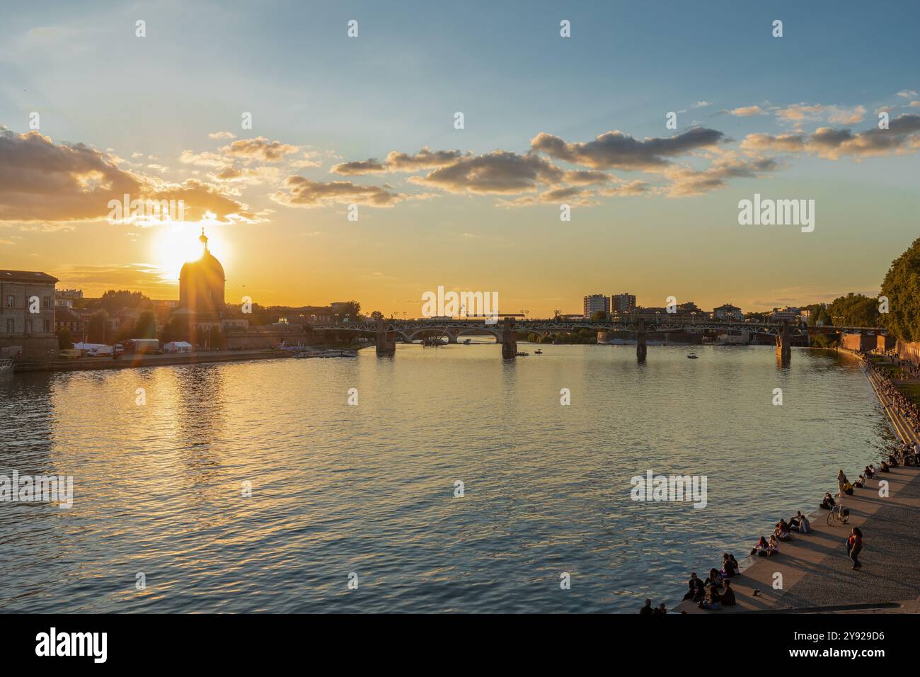 Points forts de Toulouse de jour comme de nuit Banque D'Images