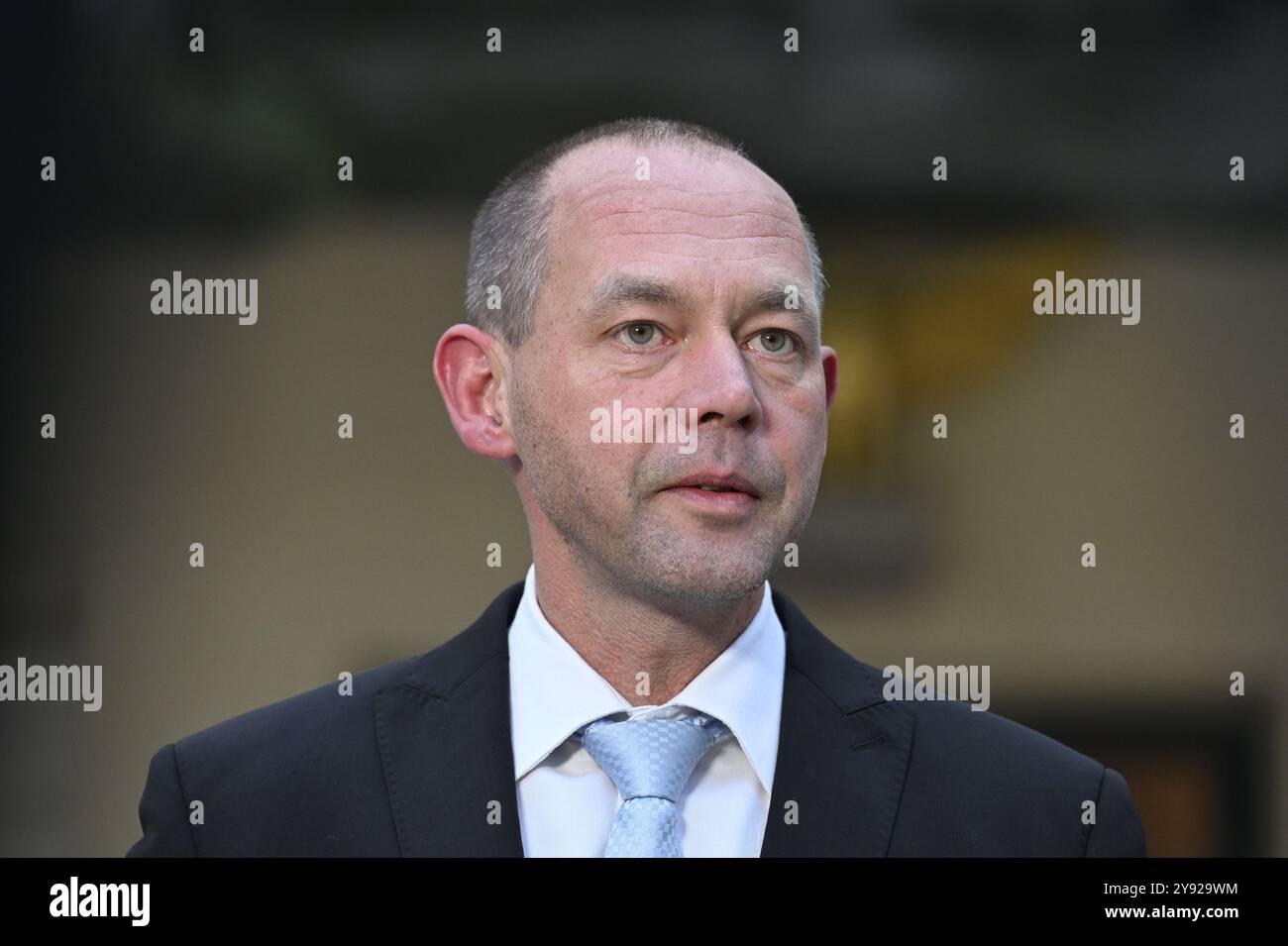 Prague, République tchèque. 07 octobre 2024. Le candidat au poste de ministre du développement régional Petr Kulhanek (STAN) photographié après sa rencontre avec le président tchèque Petr Pavel au château de Prague, en République tchèque, le 7 octobre 2024. Crédit : Katerina Sulova/CTK photo/Alamy Live News Banque D'Images