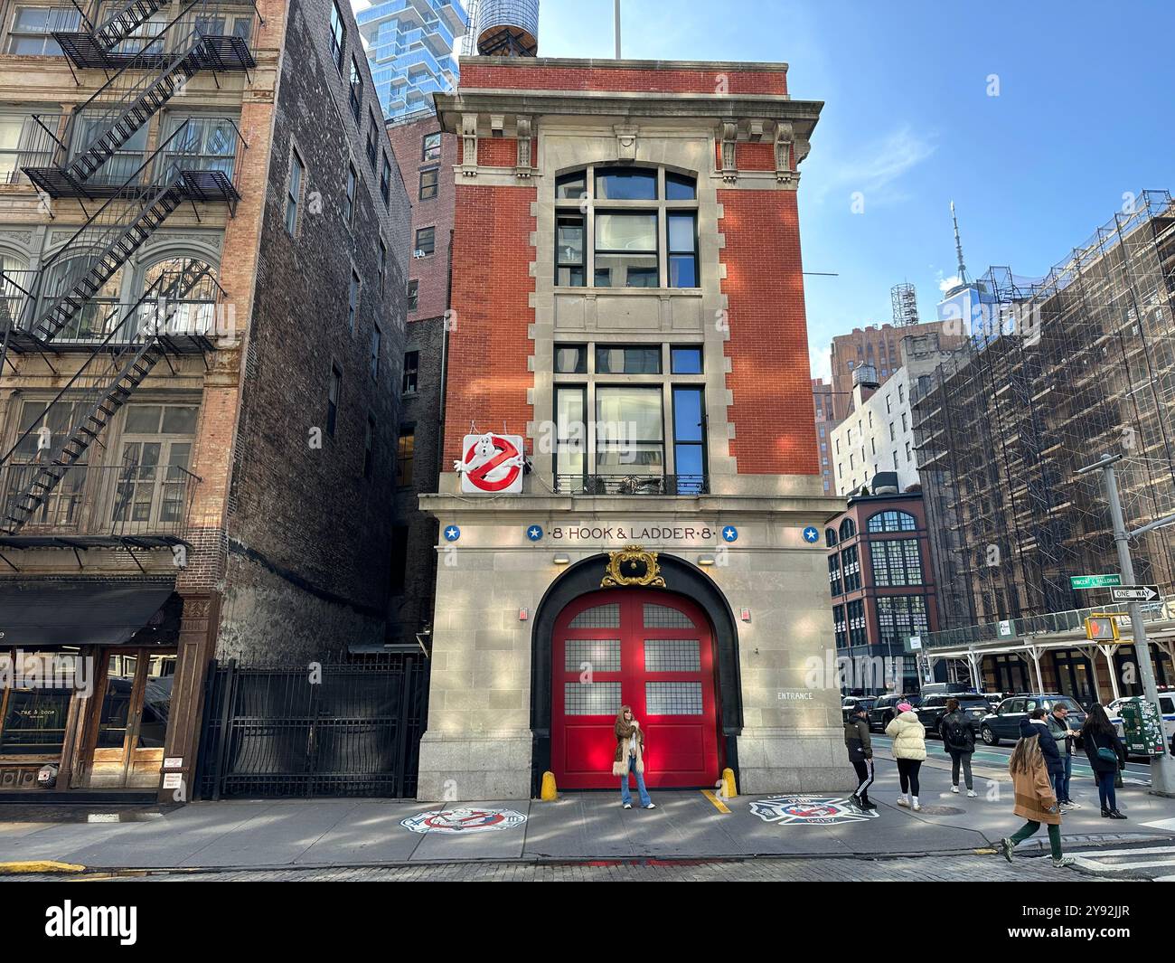 New York, États-Unis ; 12 février 2024 ; Firehouse Hook and Ladder Company 8 comme vu dans le film Ghostbusters - Image de stock capturée avec un smartphone
