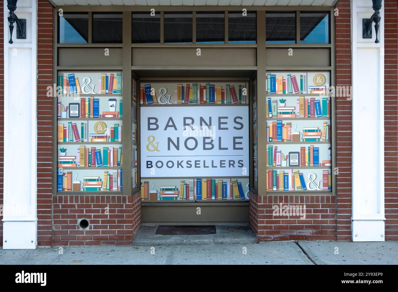 L'extérieur d'un magasin Barnes & Noble Booksellers en construction sur South Moger Avenue à Mt. Kisco, Westchester, New York. Banque D'Images