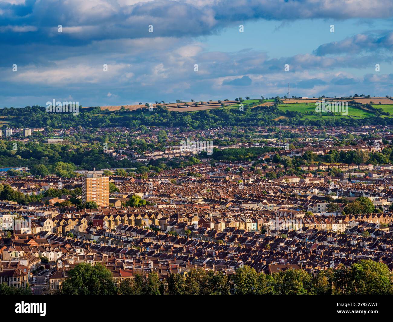 Paysage urbain vu de Cabot Tower à Brandon Hill Park, Bristol, Angleterre, Royaume-Uni, Europe Banque D'Images