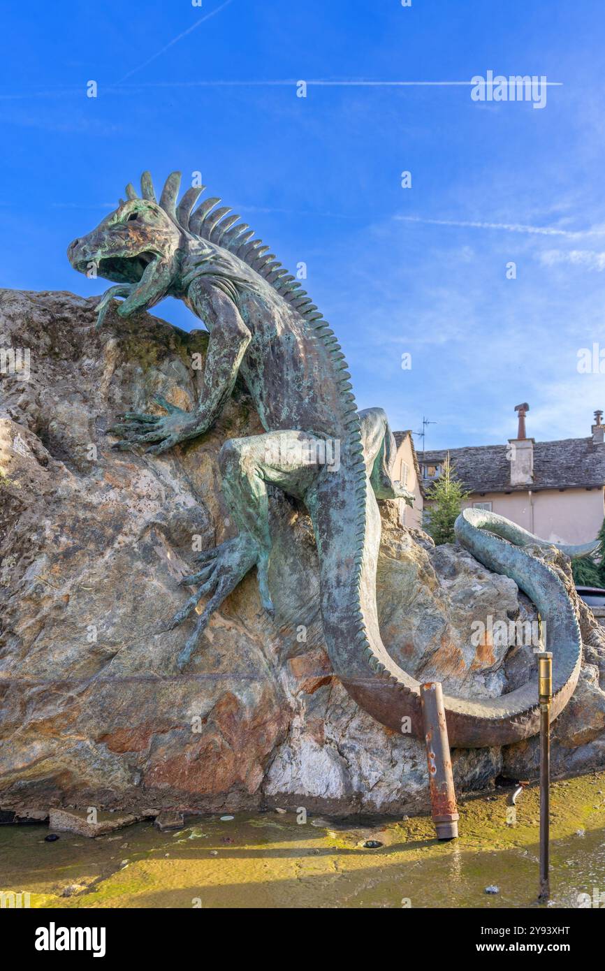 Monument à la Basilisco (Basilisk), animal mythologique, Valle Vigezzo, Val d'Ossola, Verbania, Piémont, Italie, Europe Banque D'Images