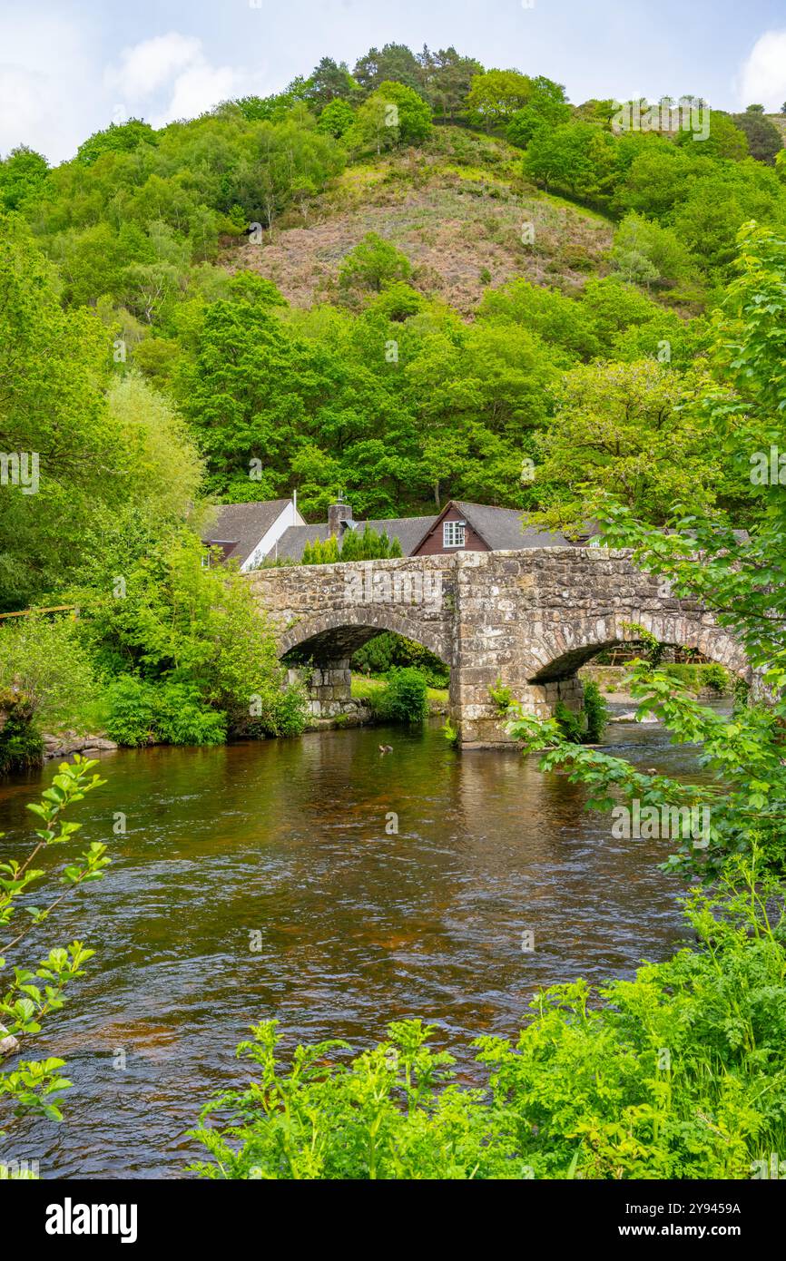 Pont de Fingle sur la rivière Teign près de Chagford Devon Banque D'Images