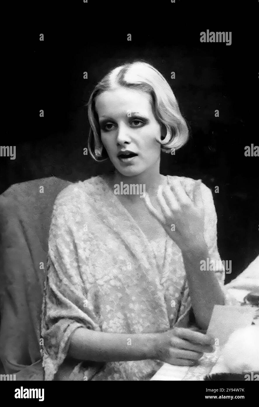 Twiggy. Portrait de la mannequin, actrice et chanteuse anglaise, Dame Lesley Lawson (née Hornby, née en 1949) sur le tournage de The Boy Friend en 1971 Banque D'Images