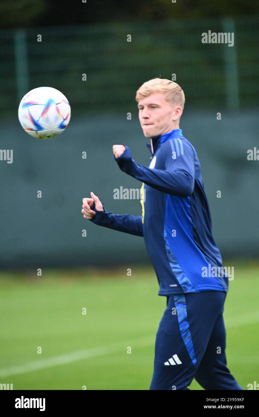Oriam Sports Centre Édimbourg. Écosse, Royaume-Uni. 8 octobre 24. Qualifications contre la Belgique et le Kazakhstan. Josh Doig US Sassuolo Calcio crédit : eric mccowat/Alamy Live News Banque D'Images