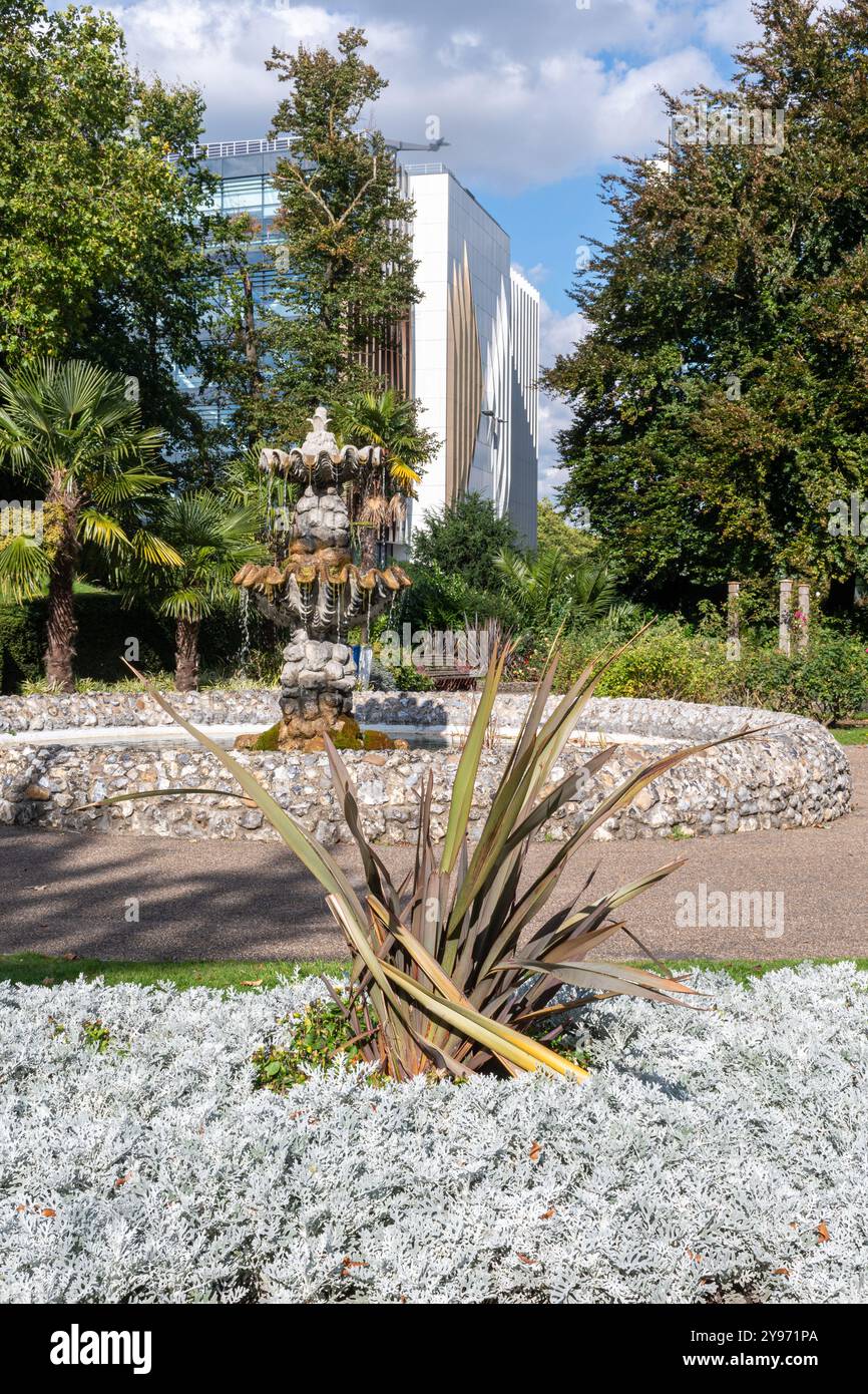 Forbury Gardens Park dans le centre de la ville de Reading, Berkshire, Angleterre, Royaume-Uni Banque D'Images