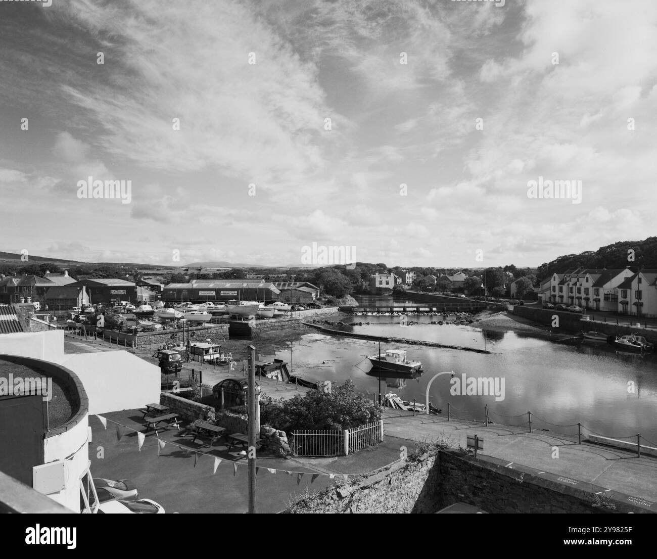 Le port intérieur de Castletown, île de Man prise sur film 5x4 Banque D'Images