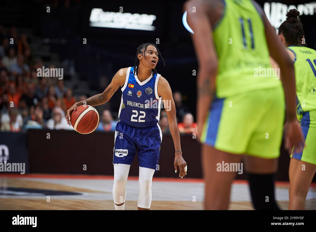 Yvonne Turner du panier de Valence lors de la saison régulière féminine Euroleague Round 1 à Pabellon Fuente de San Luis (Valencia). Score final : Valencia Banque D'Images