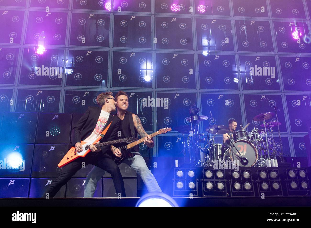 Tom Fletcher, Danny Jones et Harry Judd de McFly lors de leur concert « 21st Birthday Party » à l’O2, Londres Banque D'Images Tom Fletcher, Danny Jones et Harry Judd de McFly lors de leur concert « 21st Birthday Party » à l’O2, Londres Banque D'Images