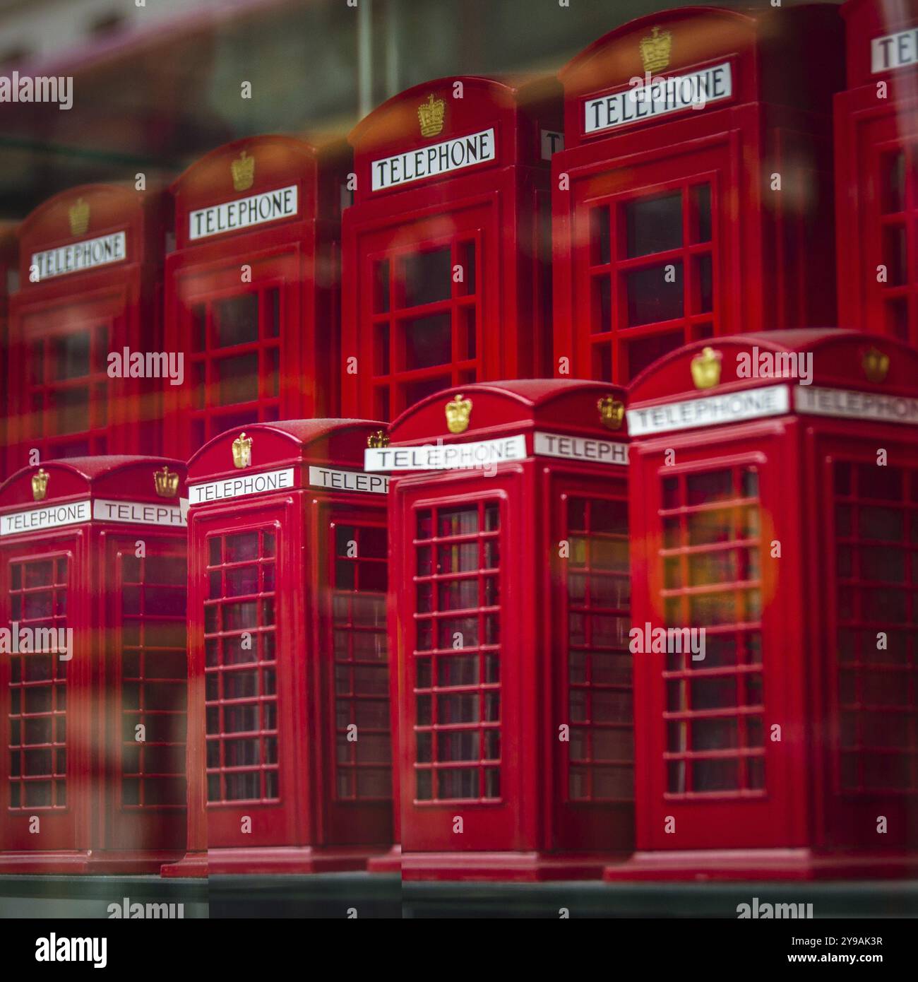 Londres, Angleterre Tourisme souvenirs de Red Phone Boxes Banque D'Images