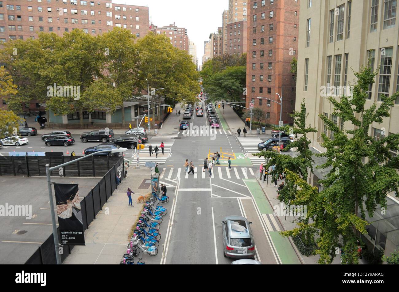 New York, États-Unis. 08 octobre 2024. La circulation est vue à Manhattan, New York. (Photo de Jimin Kim/SOPA images/SIPA USA) crédit : SIPA USA/Alamy Live News Banque D'Images