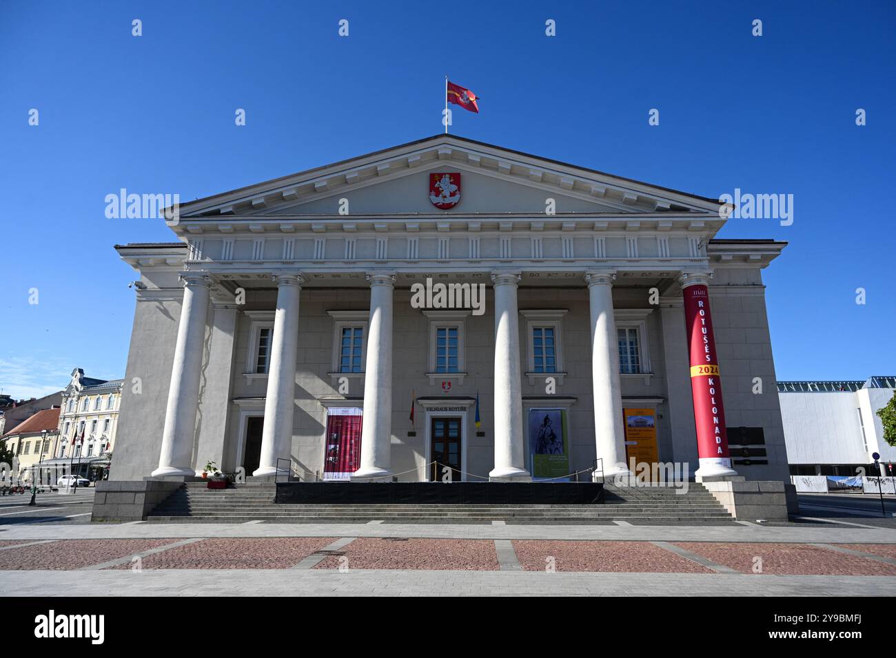 Vilnius, Lituanie - 22 juillet 2024 : Vilnius Town Hall (Vilniaus rotuse) est un hôtel de ville historique situé sur la place du même nom dans la vieille ville de VI Banque D'Images
