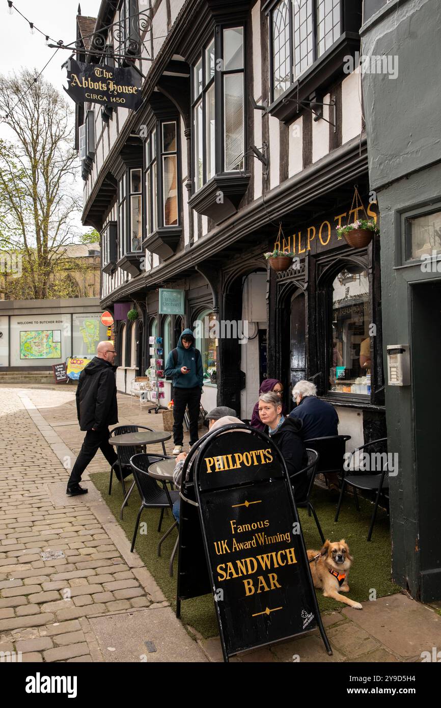 Royaume-Uni, Angleterre, Shropshire, Shrewsbury, Butcher Row, Abbots House, sandwicherie Philpotts Banque D'Images