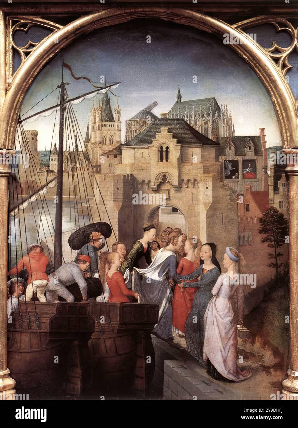 MEMLING, Hans (1440, Seligenstadt, 1494, Bruges) Sanctuaire Sainte-Ursula : arrivée à Cologne (scène 1) 1489 huile sur panneau, 35 x 25,3 cm Memlingmuseum, Sint-Janshospitaal, Bruges 1. Arrivée à Cologne Ursula débarque d'un des bateaux arrimés au port de Cologne, assisté de plusieurs de ses compagnons. La compagnie fait son chemin à travers l'une des portes de la ville. Les marins déchargent les bagages de la soute. En arrière-plan, nous voyons plusieurs bâtiments de Cologne, de gauche à droite : le Bayenturm, les tours de St Maria Lyskirchen, la nef et une autre tour de St Séverin, Gross St Marti Banque D'Images