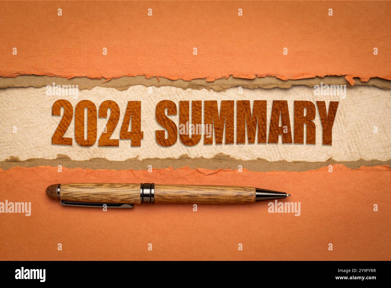 bannière récapitulative de 2024 ans - texte sur papier d'art, concept d'affaires de fin d'année Banque D'Images
