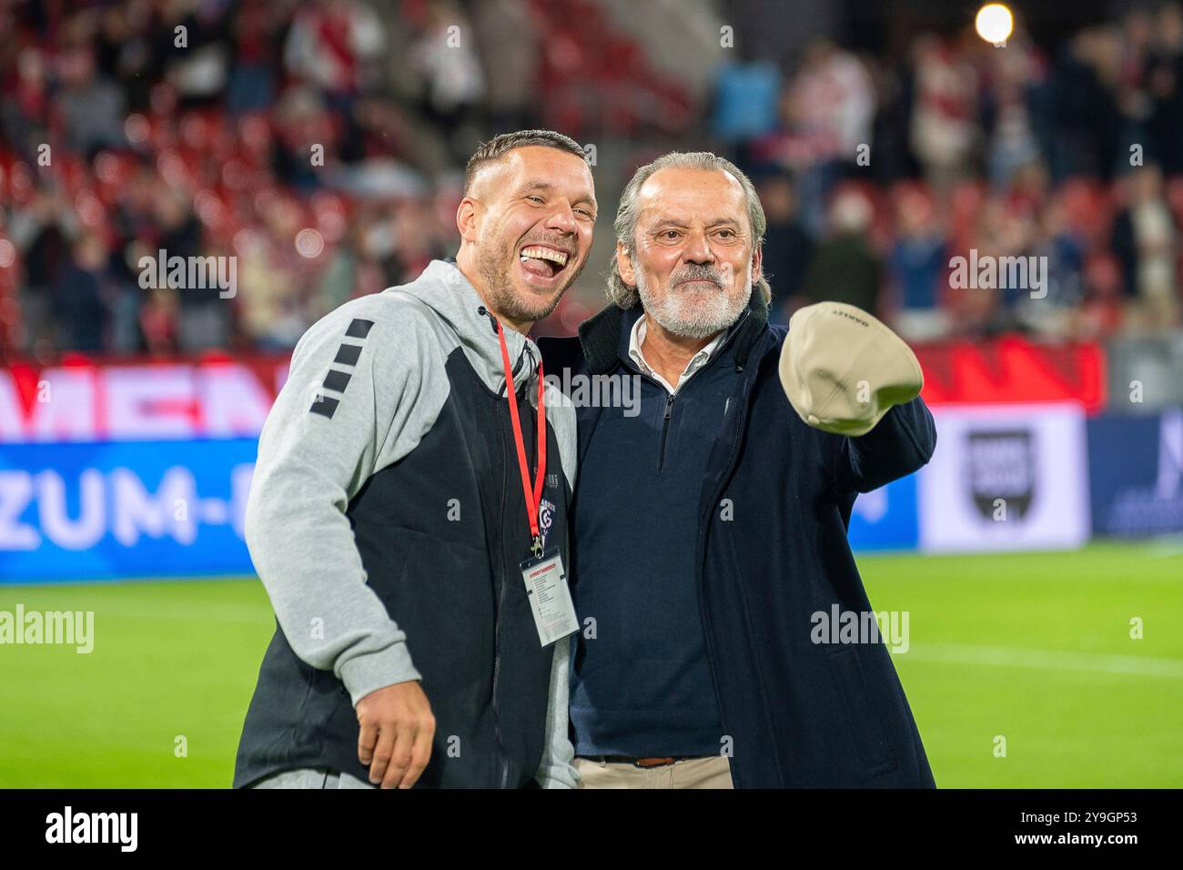 10.10.2024 Fussball : Poldi-Abschiedsspiel, Team Poldi vs Team Köln im RheinEnergieStadion à Köln. Lukas Podolski (Team Poldi) ist gut gelaunt. Foto : Kirchner-Media/TH Banque D'Images