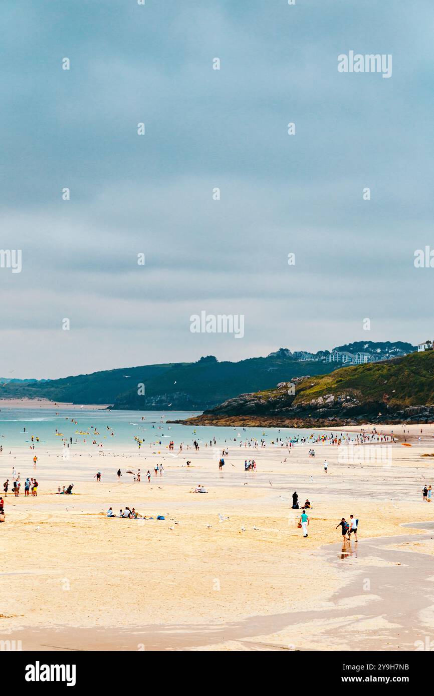 Vue de Harbour Sand Beach à St Ives, Cornouailles, Angleterre Banque D'Images