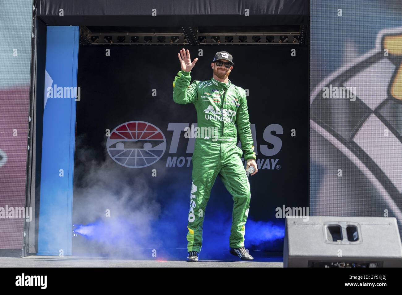 Le pilote NASCAR Xfinity Series Jeb Burton (27) est présenté pour la Andy's Frozen Custard 300 au Texas Motor Speedway de Fort Worth TX Banque D'Images