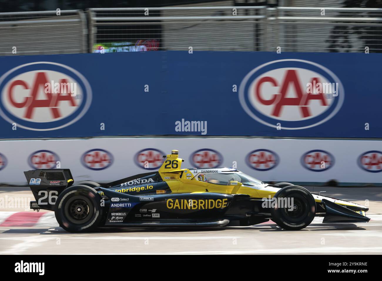 COLTON HERTA (26 ans), pilote de LA SÉRIE NTT INDYCAR, de Valence, en Californie, parcourt les virages lors d'une séance d'essais pour le concessionnaire Honda de l'Ontario Banque D'Images