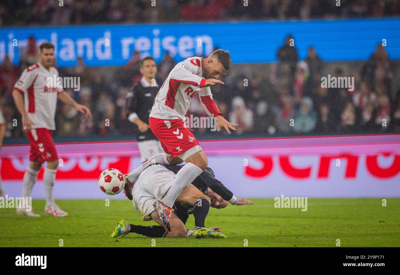 Cologne, Allemagne. 10 octobre 2024. Lukas Podolski (Köln) vs Benedikt Höwedes Abschiedsspiel für Lukas Podolski unter dem motto UNSERE 10 KEHRT HEIM 1. Banque D'Images