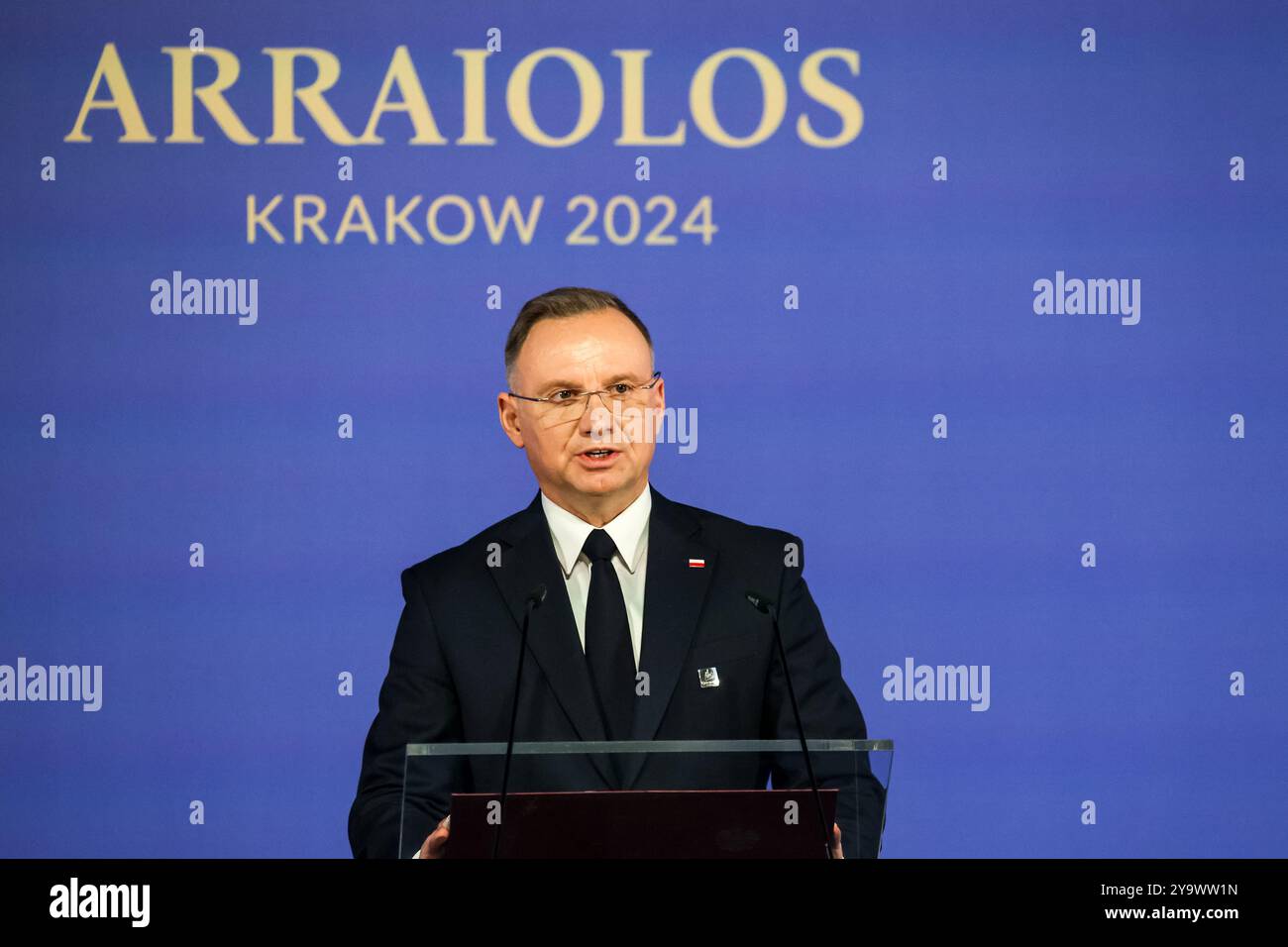 Cracovie, Pologne. 11 octobre 2024. Le président de la Pologne Andrzej Duda prend la parole lors d'une conférence de presse lors du sommet du Groupe Arraiolos dans un château historique du Wawel dans une vieille ville de Kraków. Crédit : SOPA images Limited/Alamy Live News Banque D'Images