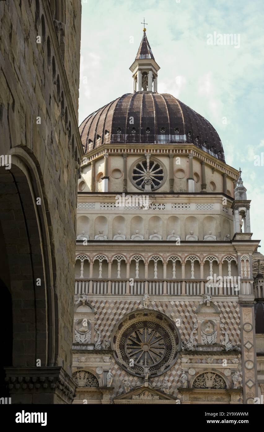 L'Italie, Lombardie, Bergame, la Citta Alta (upper citty), la Cappella Colleoni (chapelle Colleoni) et Ragione Palace Banque D'Images