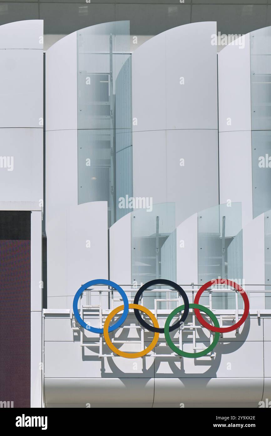 Piscine France, hauts-de-Seine, la Défense, la Défense Arena installée exclusivement pour les Jeux Olympiques et Paralympiques de Paris 2024, où le Racing 92, un club de rugby Top 14, joue habituellement Banque D'Images