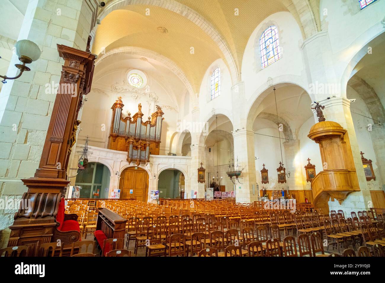 France, Charente maritime, la Rochelle, le Vieux Port, église Saint Sauveur Banque D'Images