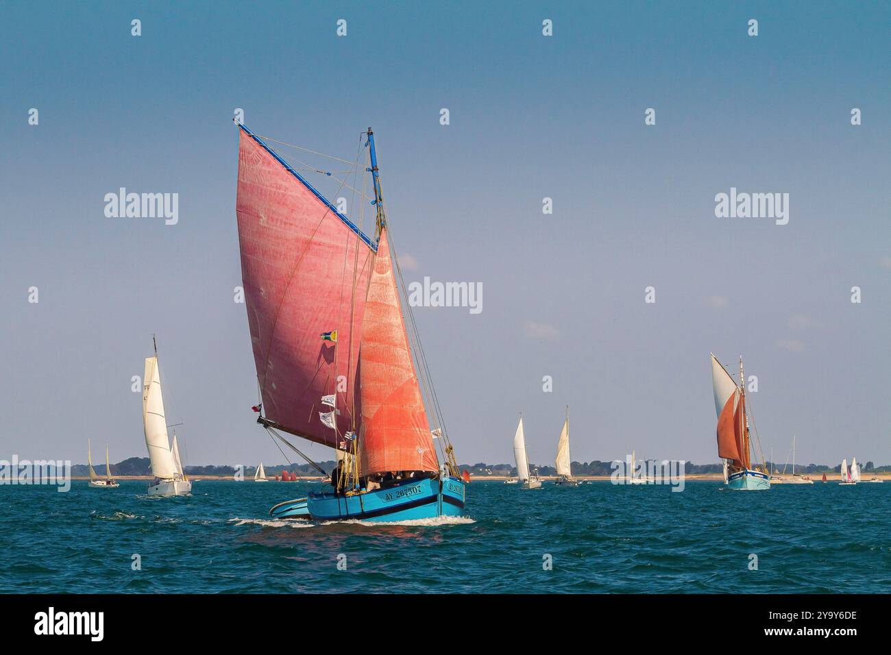 France, Morbihan, Golfe du Morbihan, Arzon, Port Navalo, L'Indomptable, coquilleur à voile du port de Brest, Gulf week, édition 2023 Banque D'Images