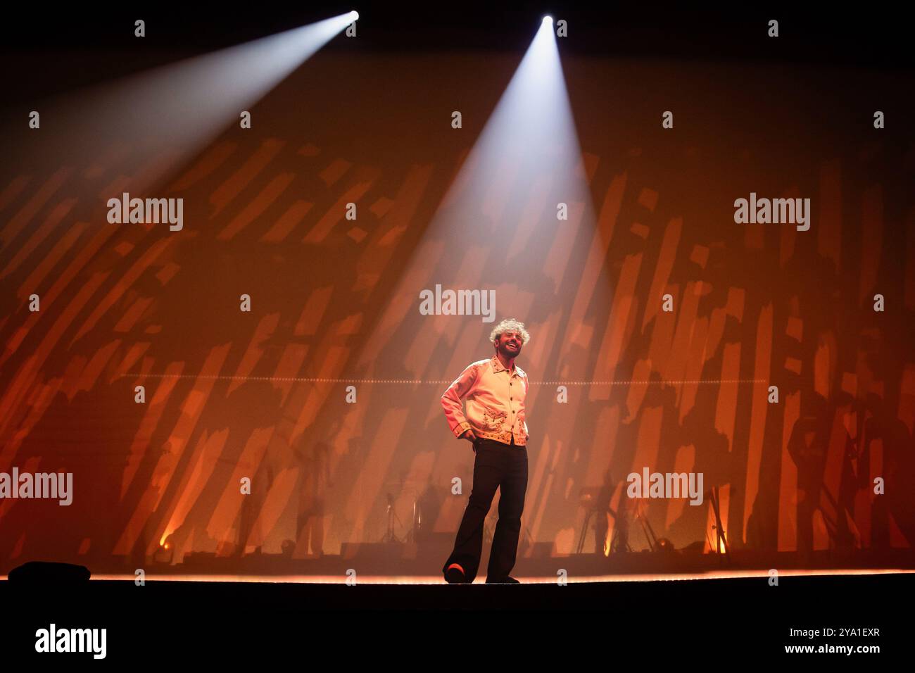 Porto, Portugal. 11 octobre 2024. Démo (Antonio Conde) du duo portugais soul et hip-hop Charmer Soul, se produit en direct lors d'un concert au Coliseu do Porto. Crédit : SOPA images Limited/Alamy Live News Banque D'Images