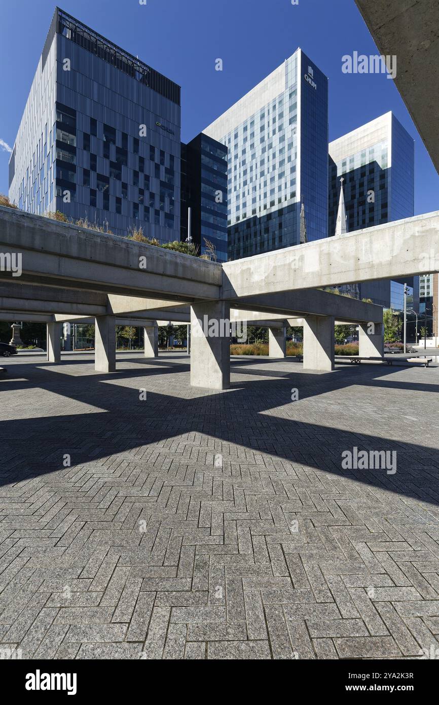 Architecture, place avec bâtiments cliniques modernes, Montréal, Province de Québec, Canada, Amérique du Nord Banque D'Images