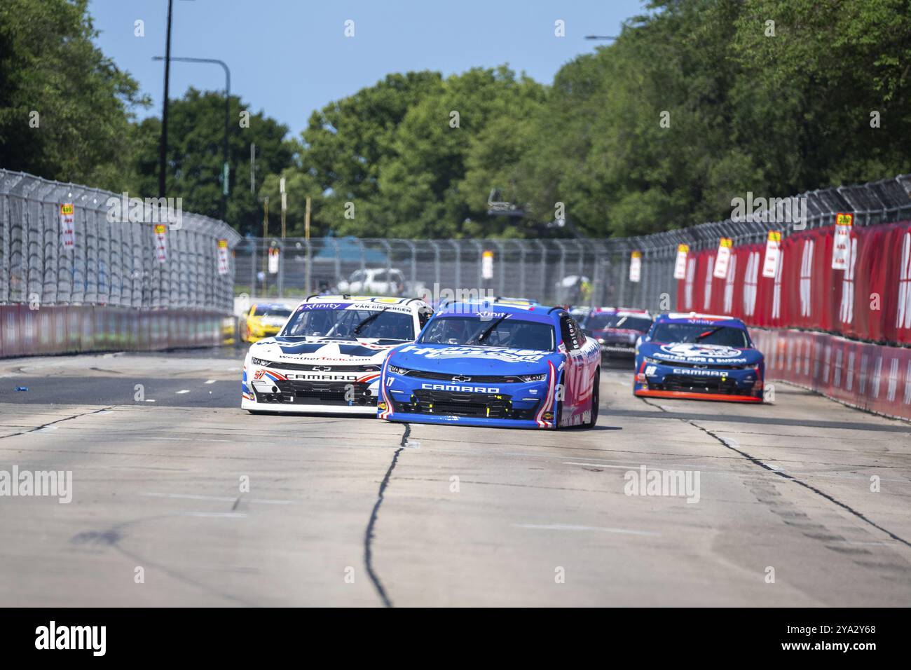 Kyle Larson, pilote de la NASCAR Xfinity Series, court pour la position pour le Loop 110 à Chicago, il, États-Unis, Amérique du Nord Banque D'Images