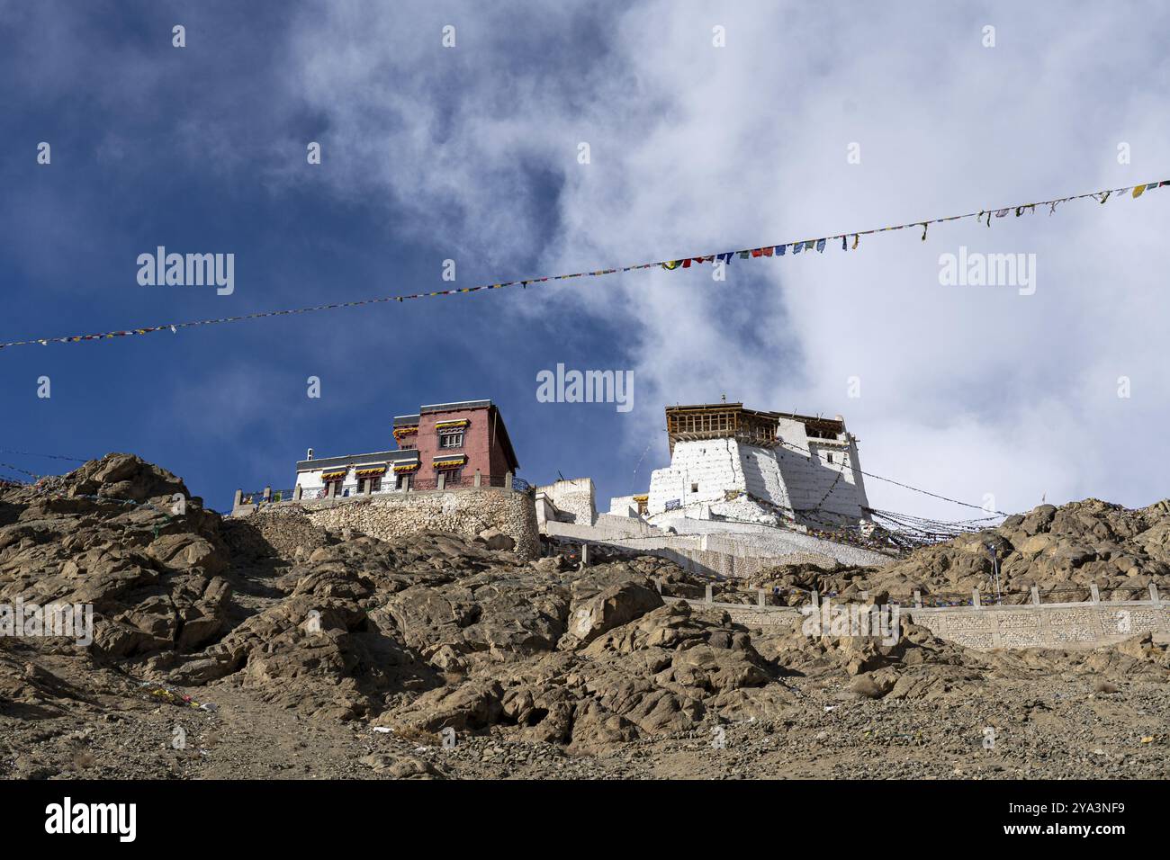 Leh, Inde, 04 avril 2023 : Monastère Namgyal tsemo, un monastère bouddhiste situé sur une colline surplombant Leh, en Asie Banque D'Images