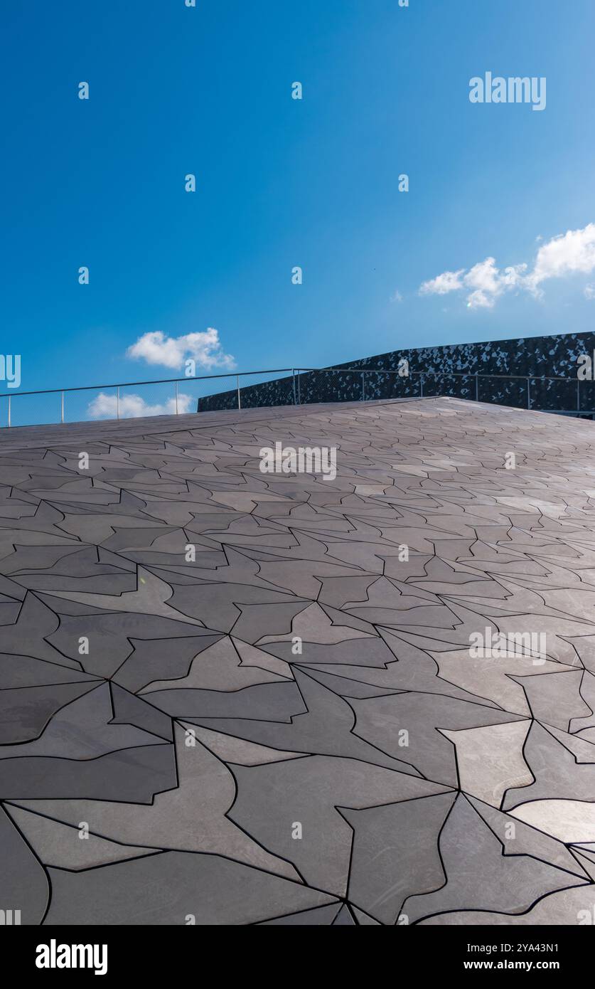 Paris, France - 10 12 2024 : Philharmonie de Paris Banque D'Images