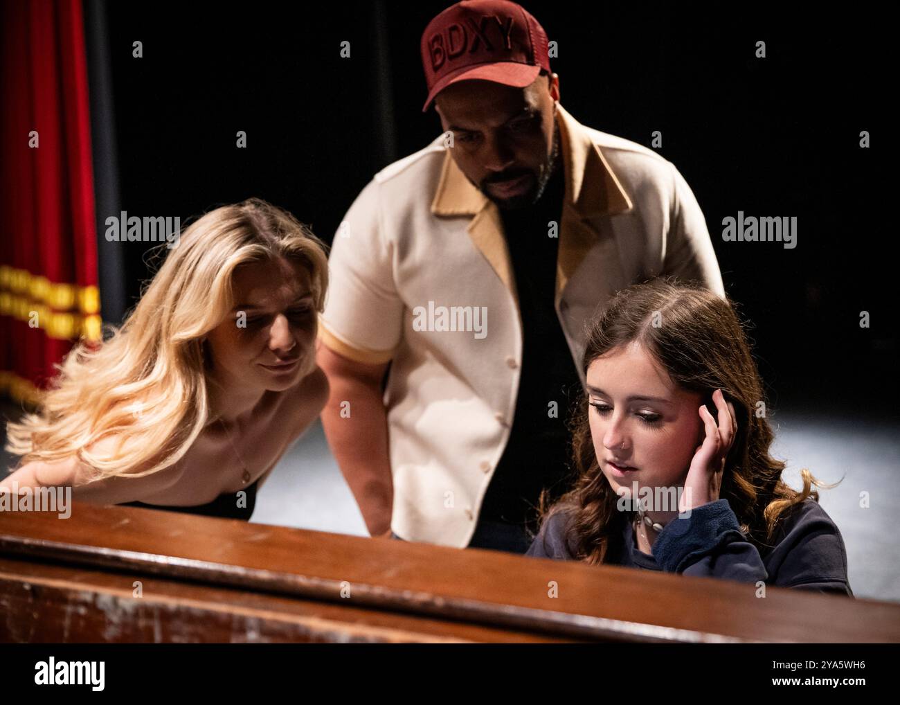 Adrian Hansel et aura Mitchell, présentation du West End, Shaw Theatre, Londres © Clarissa Debenham (film Free Photography) / Alamy Banque D'Images