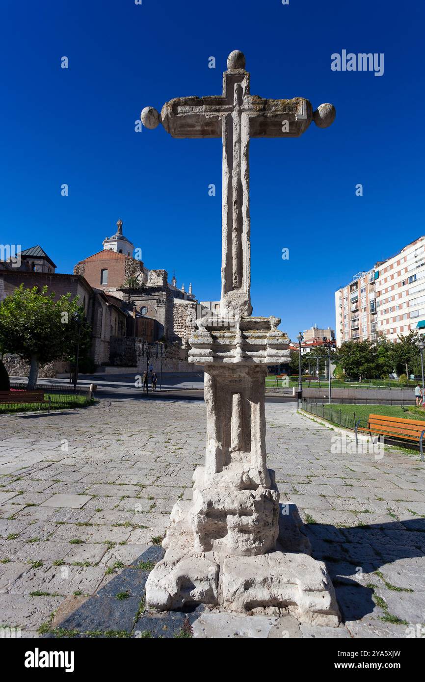 Croix dans l'église Santa Maria de la Antigua, Valladolid, Castilla y Leon, Espagne Banque D'Images