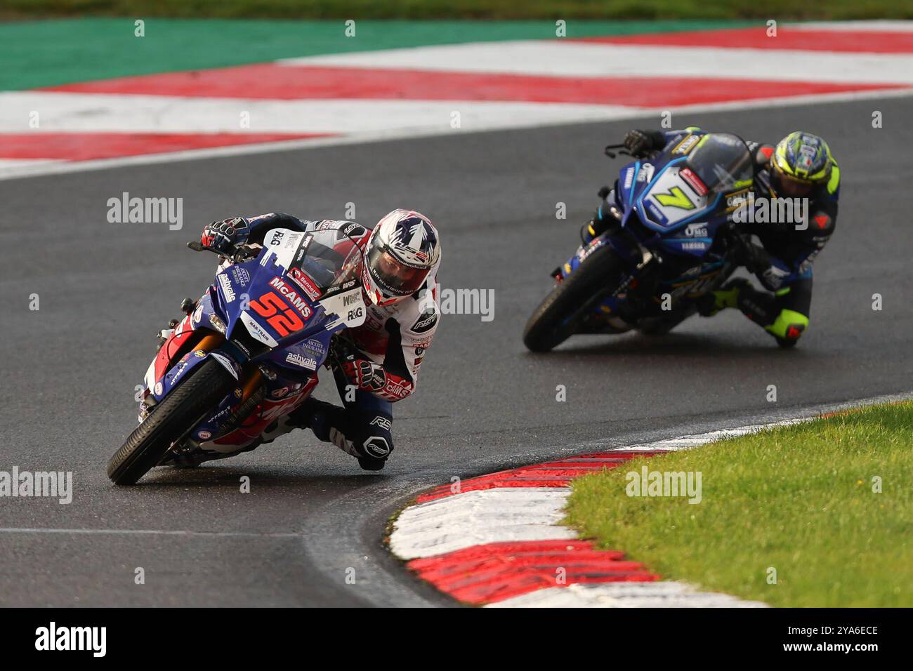 Longfield, Royaume-Uni. 12 octobre 2024. Danny Kent de McAMS Racing Yamaha en route pour remporter la 11e manche du Bennetts British Super Bike Championship à Brands Hatch, Longfield, Angleterre, le 12 octobre 2024. Photo de Ken Sparks. Utilisation éditoriale uniquement, licence requise pour une utilisation commerciale. Aucune utilisation dans les Paris, les jeux ou les publications d'un club/ligue/joueur. Crédit : UK Sports pics Ltd/Alamy Live News Banque D'Images