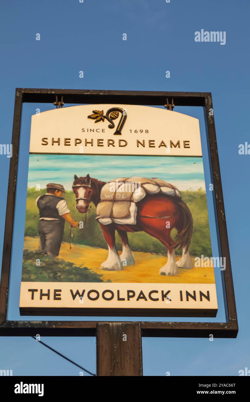 Angleterre, Kent, Romney Marsh, Brookland, le Woolpack Inn Pub Sign Banque D'Images