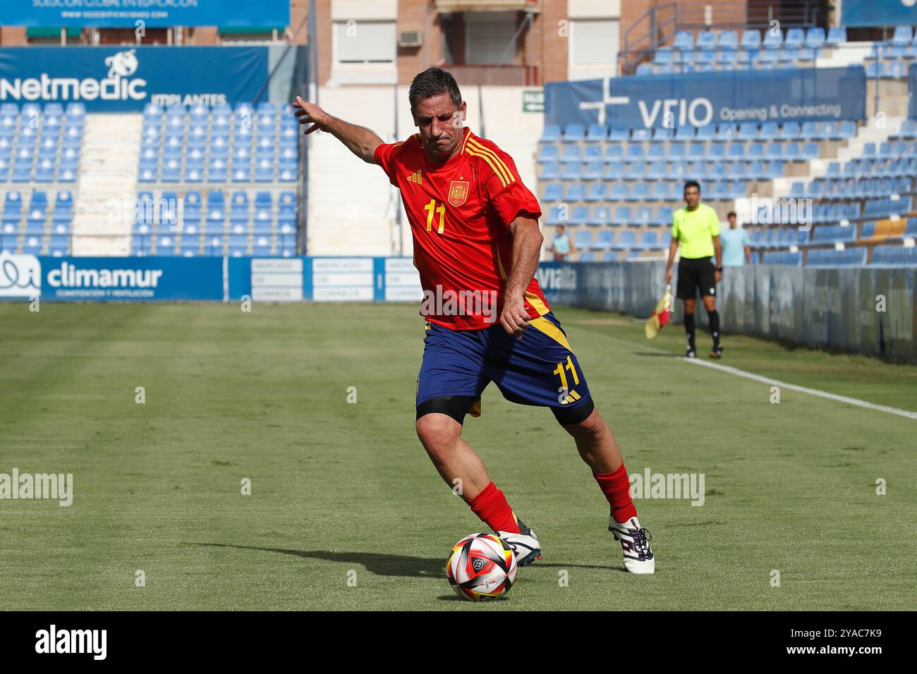 Murcie, Espagne. 12 octobre 2024. Joan Capdevila (ESP) Football/Football : match de charité espagnol 'la lutte contre le cancer de l'enfant' entre l'équipe des légendes espagnoles 1-2 équipe des vétérans de la région de Murcie à l'Estadio BeSoccer la Condomina à Murcie, Espagne . Crédit : Mutsu Kawamori/AFLO/Alamy Live News Banque D'Images