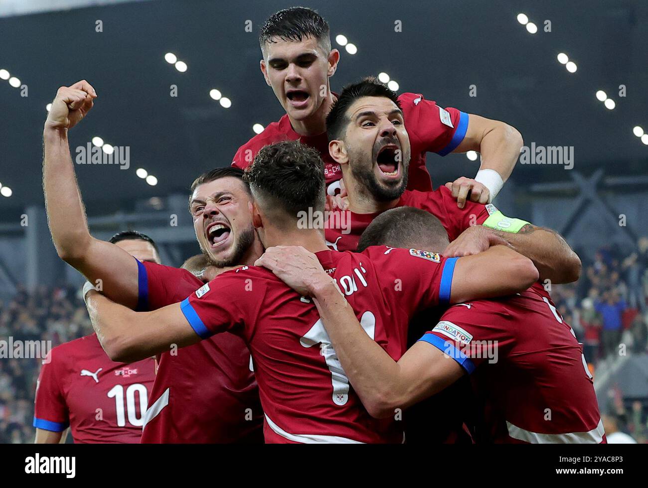 Leskovac, Serbie. 12 octobre 2024. Les joueurs serbes célèbrent un but lors du match de football UEFA Nations League 2024/25 League A Group A4 entre la Serbie et la Suisse à Leskovac, Serbie, Oct. 12, 2024. Crédit : Predrag Milosavljevic/Xinhua/Alamy Live News Banque D'Images