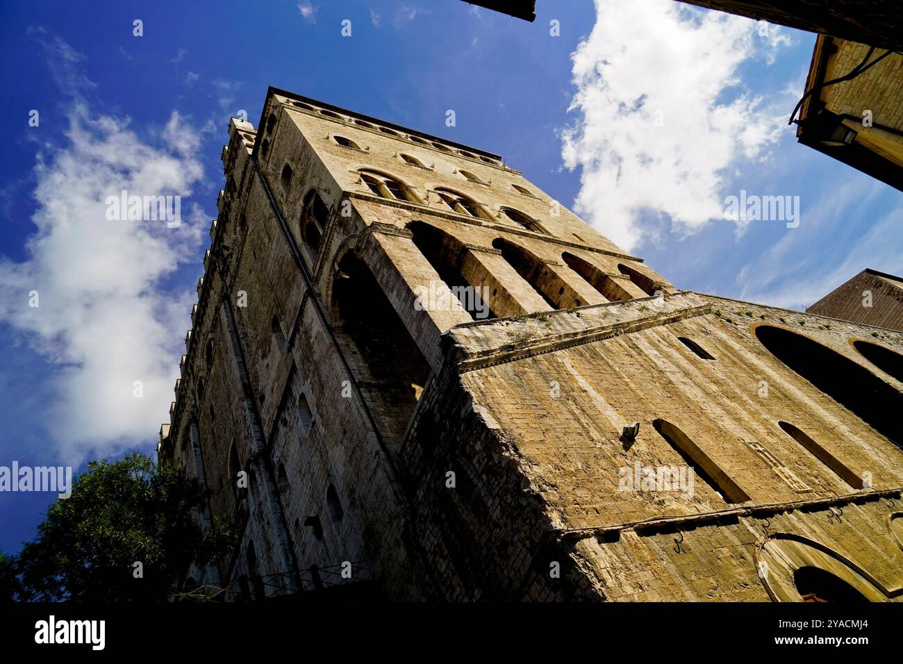 Le tracé médiéval parfaitement conservé du village de Gubbio, Ombrie, Italie Banque D'Images