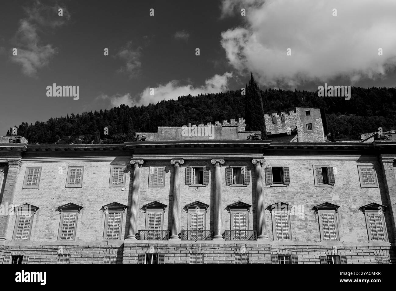 Le tracé médiéval parfaitement conservé du village de Gubbio, Ombrie, Italie Banque D'Images