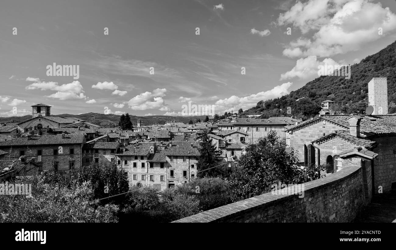 Le tracé médiéval parfaitement conservé du village de Gubbio, Ombrie, Italie Banque D'Images