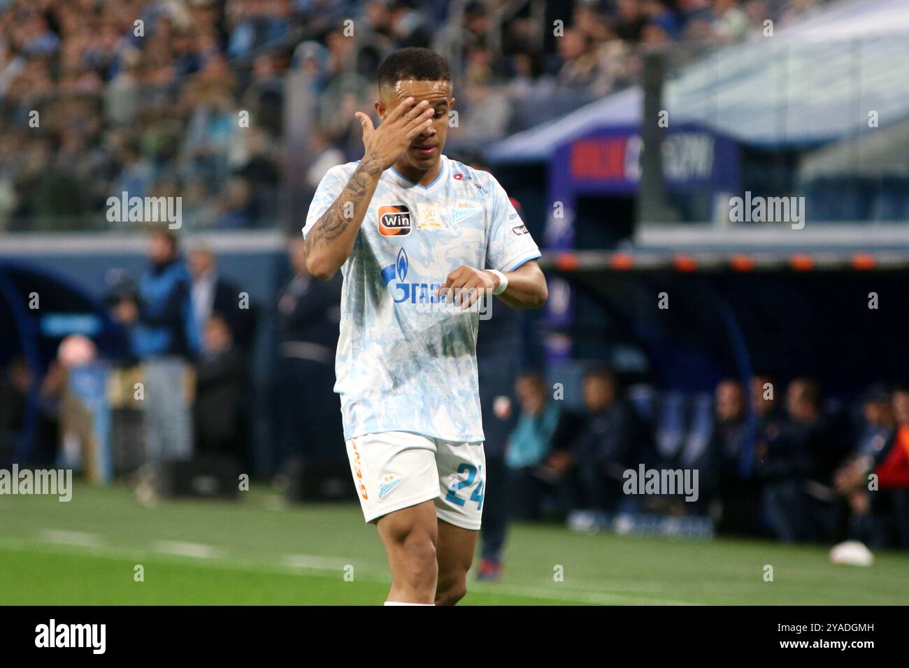 Saint-Pétersbourg, Russie. 12 octobre 2024. Pedro Henrique Silva dos Santos, connu sous le nom de Pedro (24 ans) de Zenit vu en action lors du match de football Winline Super Series entre Zenit Saint-Pétersbourg et Voïvodine Serbie à Gazprom Arena. Score final ; Zenit 4:1 Voïvodine. (Photo de Maksim Konstantinov/SOPA images/SIPA USA) crédit : SIPA USA/Alamy Live News Banque D'Images