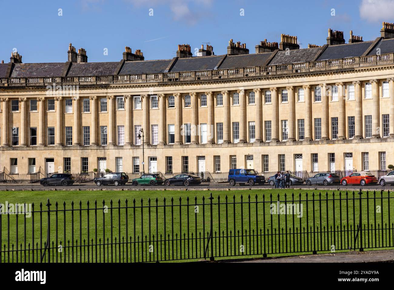 Le Royal Crescent -18ème siècle architecture géorgienne dans la ville de Bath, Somerset, Angleterre, Royaume-Uni. Un site classé au patrimoine mondial de l'UNESCO. Banque D'Images