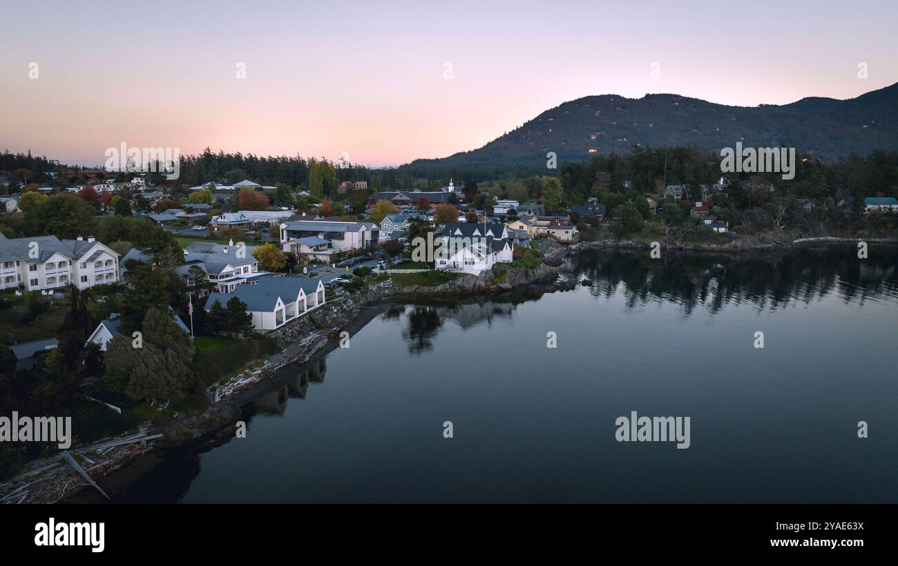 Vue aérienne sur Eastsound, Orcas Island, État de Washington, États-Unis Banque D'Images