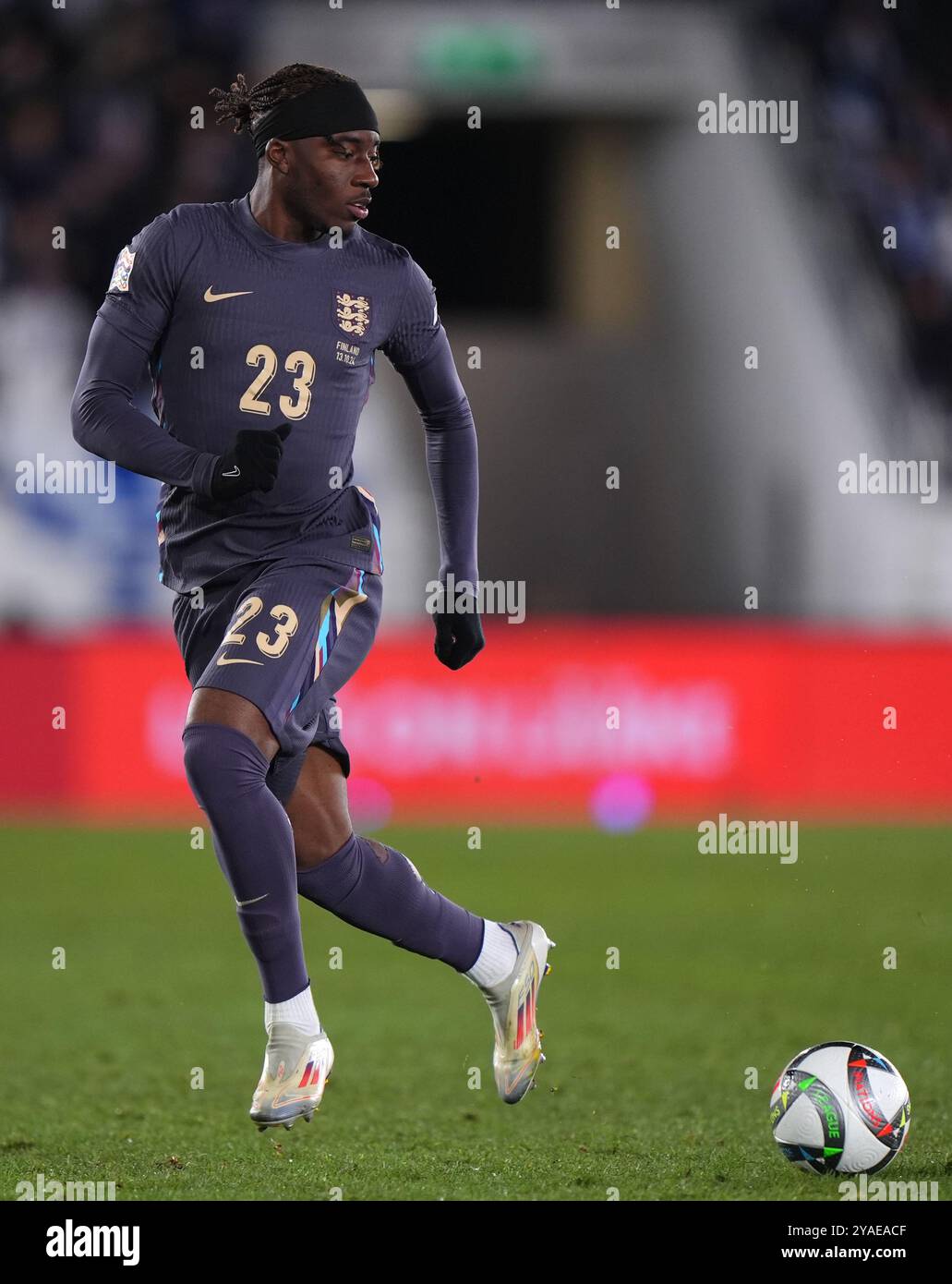 L'anglaise Noni Madueke lors du match du Groupe B2 de l'UEFA Nations League au stade olympique d'Helsinki en Finlande. Date de la photo : dimanche 13 octobre 2024. Banque D'Images