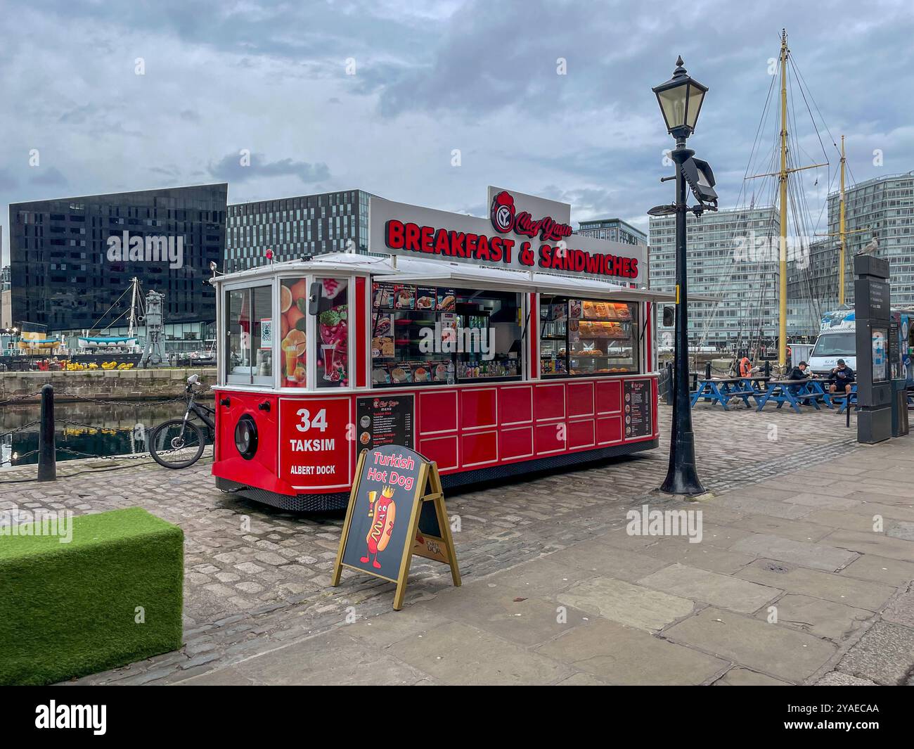 Petit déjeuner et sandwichs snack bar sur Albert Dock Liverpool Banque D'Images