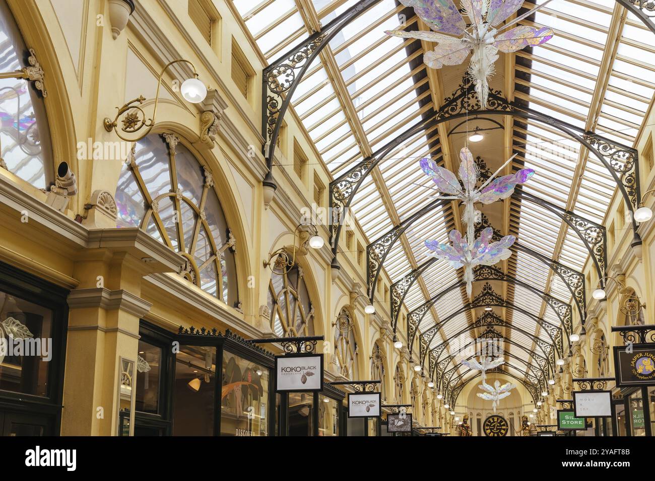 MELBOURNE, AUSTRALIE, 5 MARS 2022 : le quartier commerçant emblématique de Royal arcade sur Bourke St dans le quartier des affaires de Melbourne, Victoria, Australie, Océanie Banque D'Images