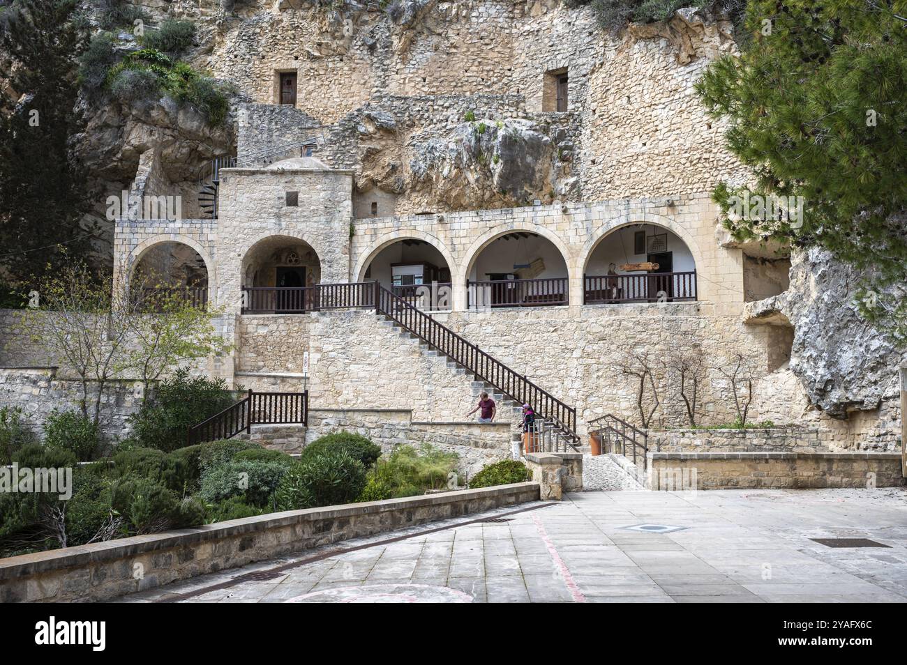 Susuz, Chypre, 27 mars 2023, cour intérieure et jardin du monastère Saint-Neophytos, Europe Banque D'Images